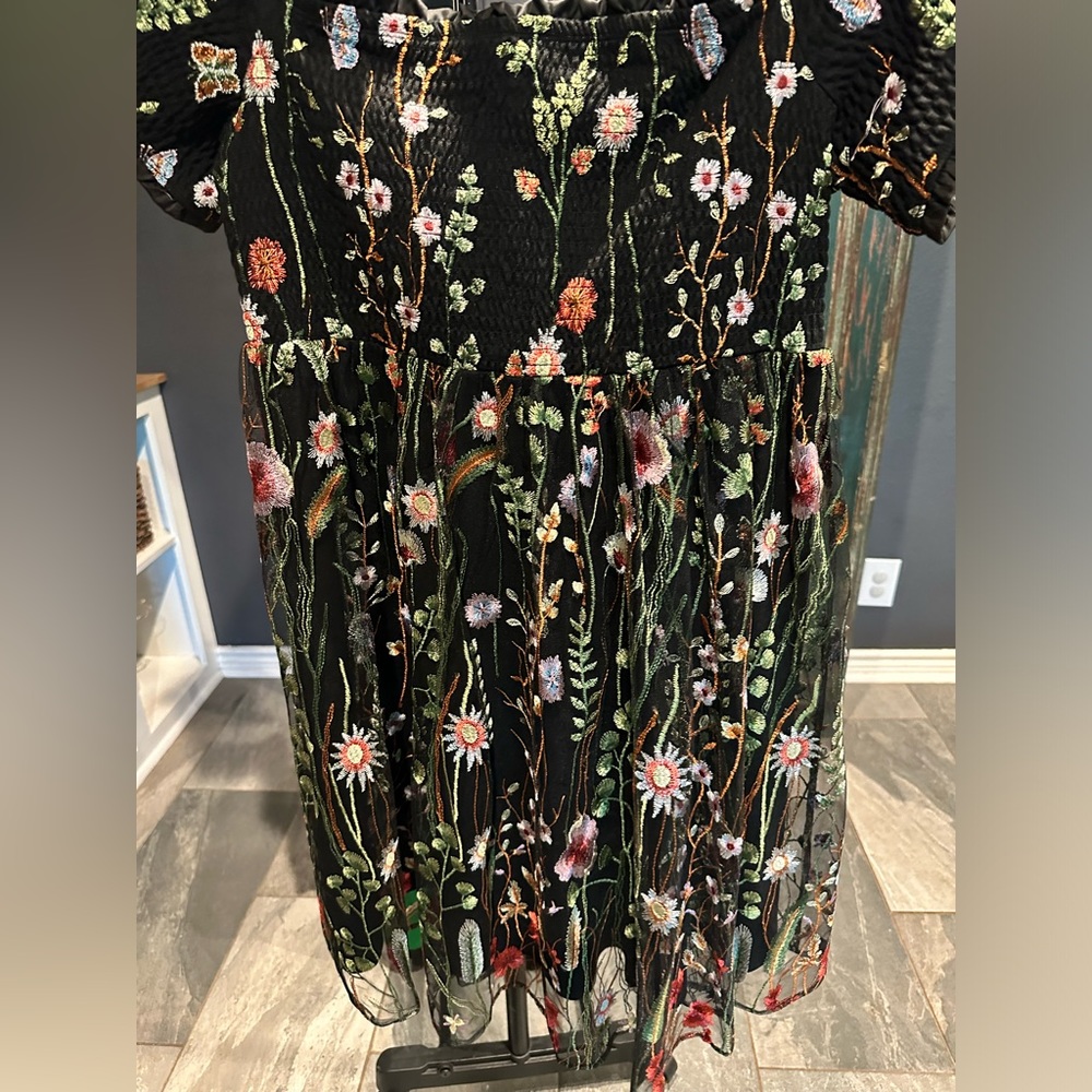 Torrid Black Floral Off-Shoulder mini Dress embroidered sheer size 1x 14 16 - Picture 7 of 11